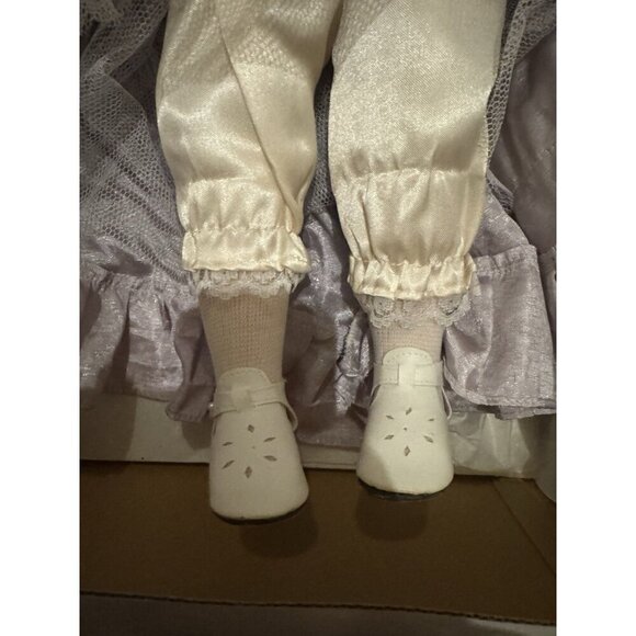 William Tung Treasures Forever Collection Doll Victorian Gown COA 489/600 - Picture 6 of 9